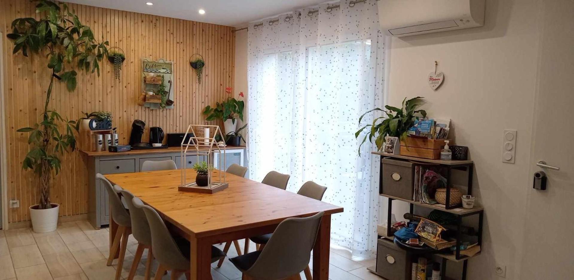 Les Chambres De Toucas Sollies-Toucas Luaran gambar