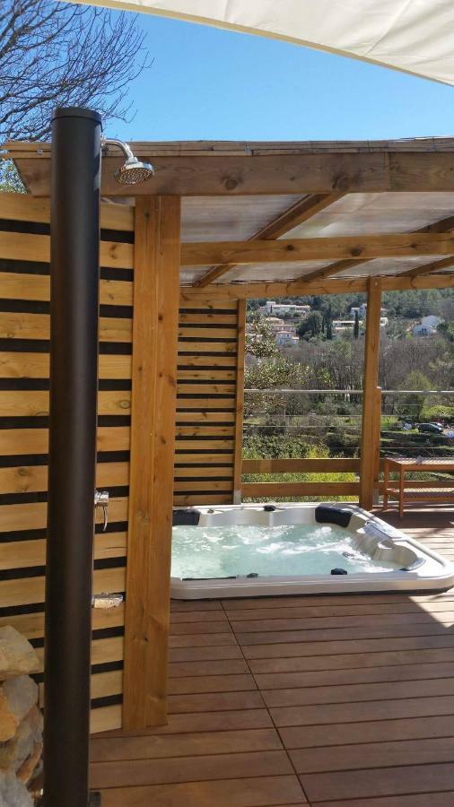 Les Chambres De Toucas Sollies-Toucas Luaran gambar
